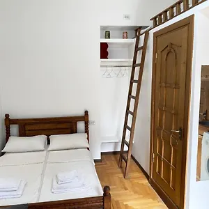  Апартаменты Pretty House